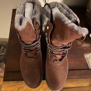 Womens Burgundy Timberlands Courmayer